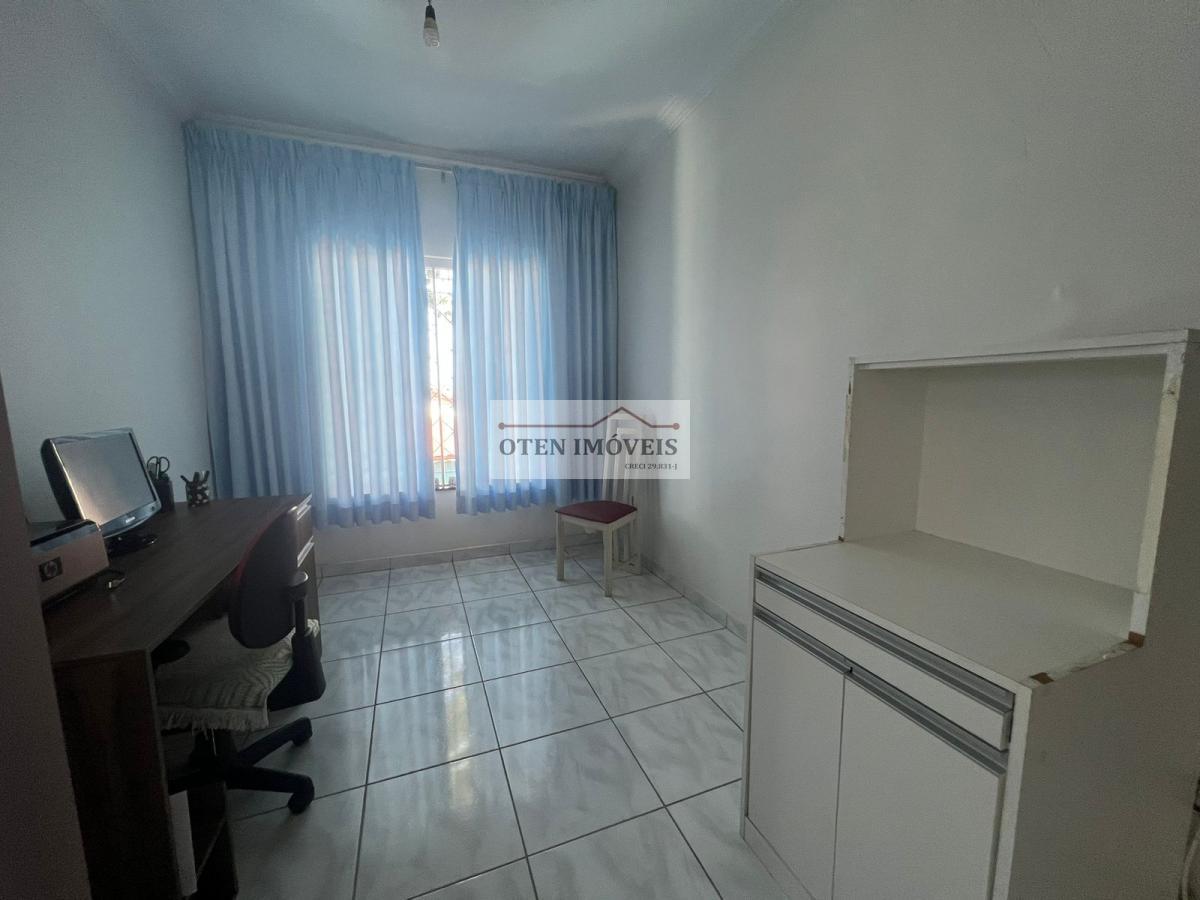 Casa, 3 quartos, 180 m² - Foto 2