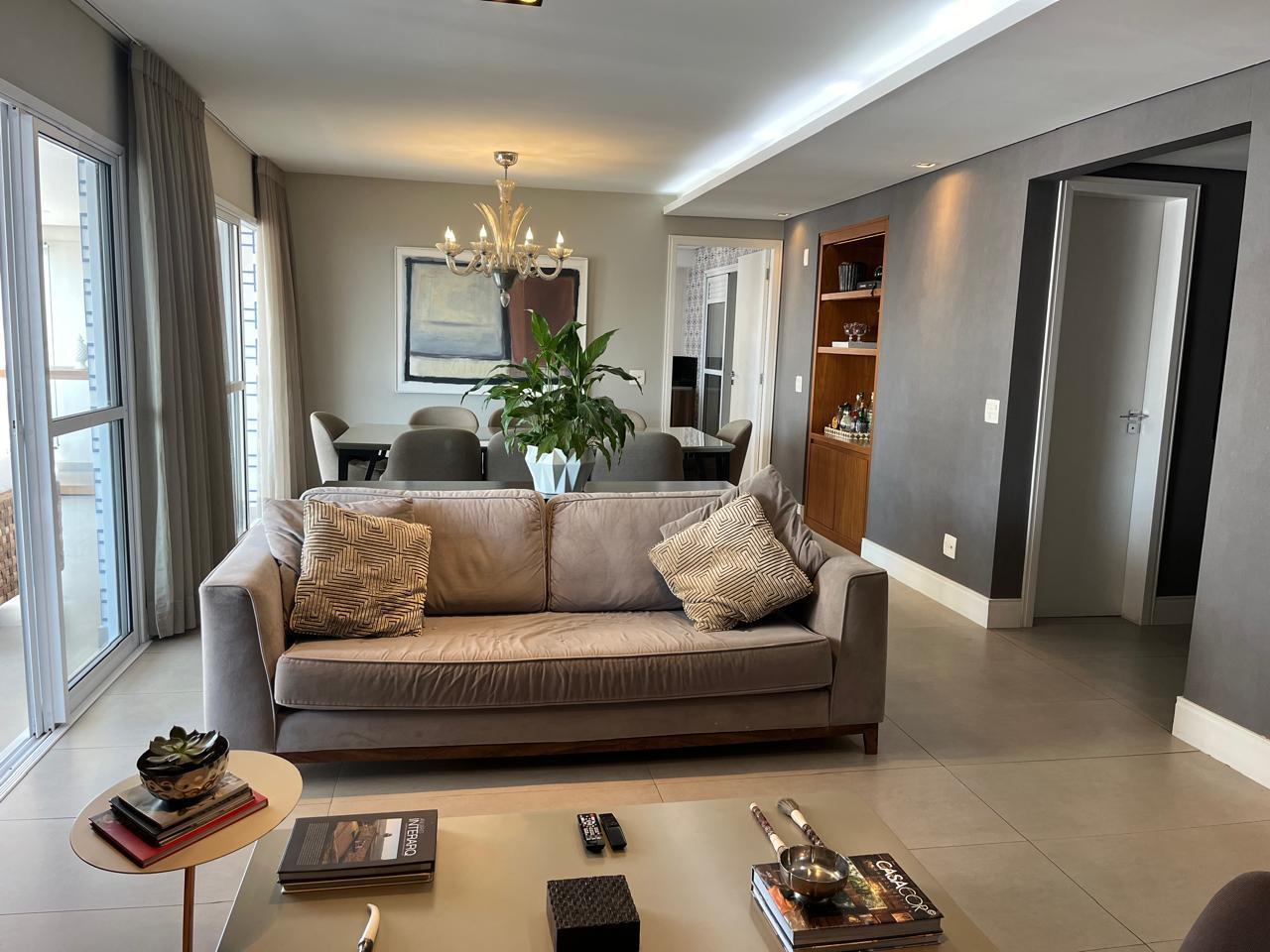 Apartamento, 3 quartos, 1670 m² - Foto 2