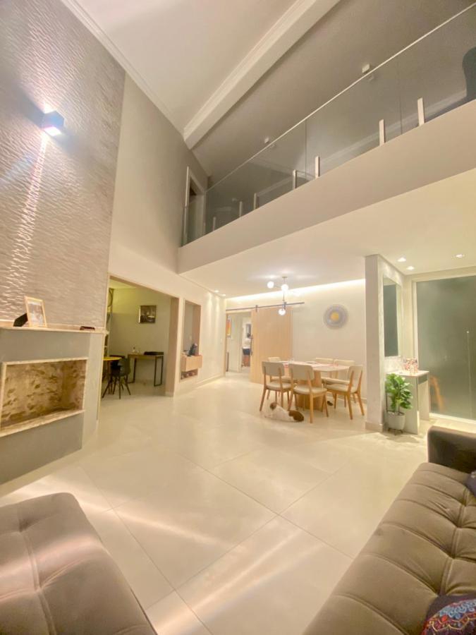 Casa, 4 quartos, 340 m² - Foto 1