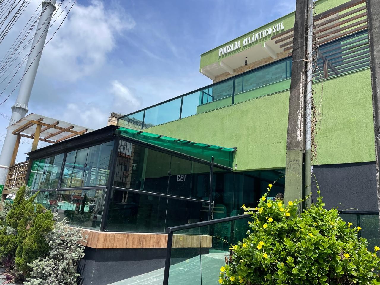 Prédio Inteiro - Foto 1