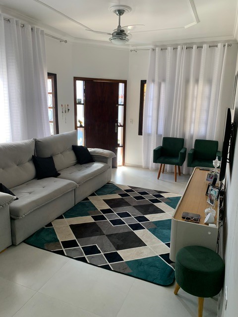 Casa, 3 quartos, 121 m² - Foto 1