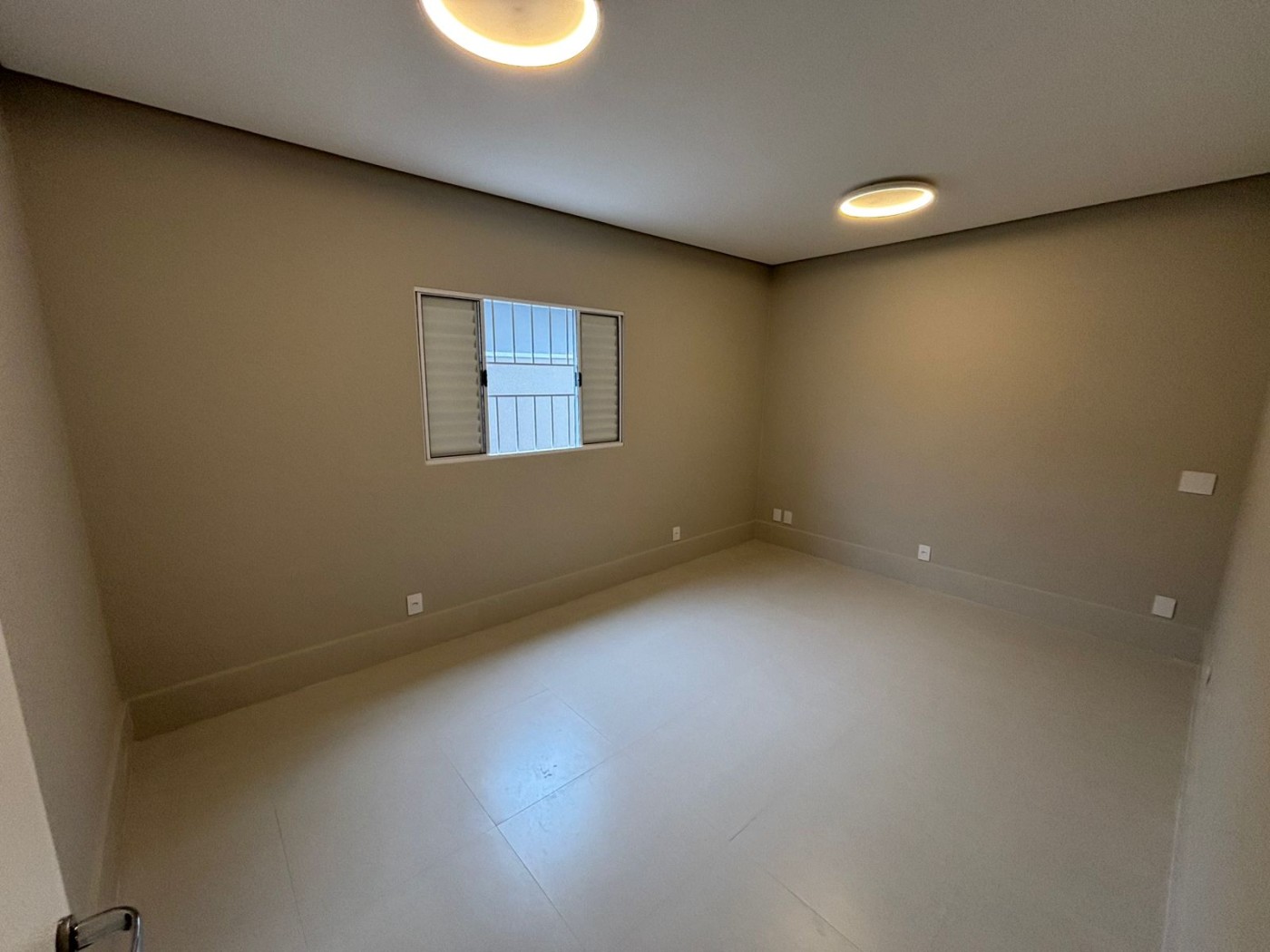 Prédio Inteiro - Foto 13