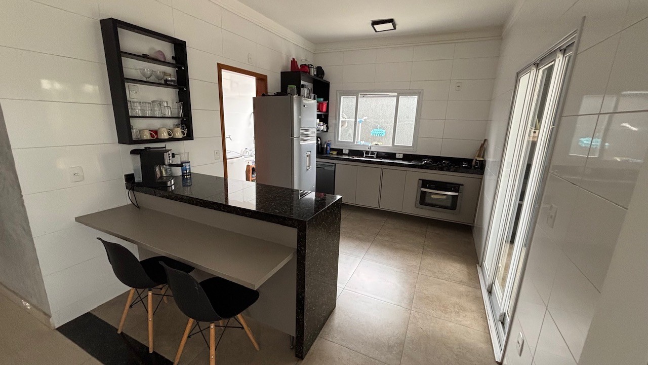 Casa, 3 quartos, 206 m² - Foto 7